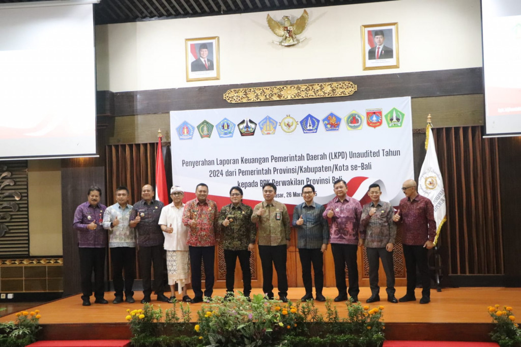 Bupati Badung Serahkan LKPD Unaudited 2024 Kepada BPK Perwakilan Bali